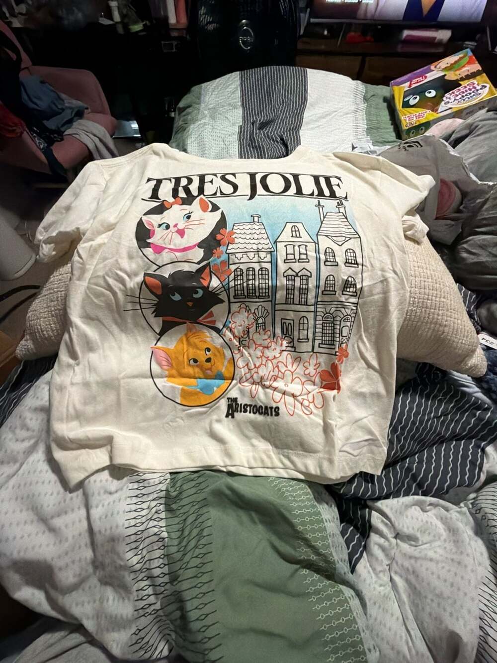 Disney Classics The Aristocats Tres Jolie Graphic T-Shirt